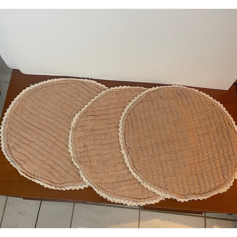 RACHEL ASHWELL THE FARMHOUSE  Placemats (3) 15 Inch Round Tan, Crochet Lace Trim